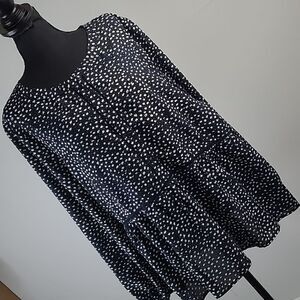 Cotton bleu L peekaboo long sleeves tiered top